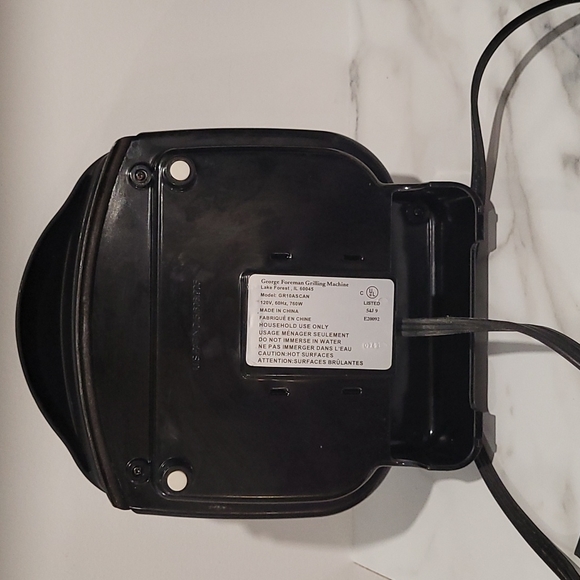 George foreman grilling machine . - Picture 5 of 5